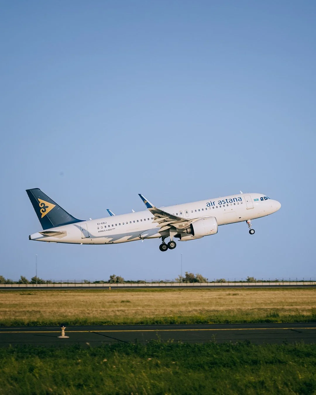Aviation, Airbus, Air Astana, A320neo