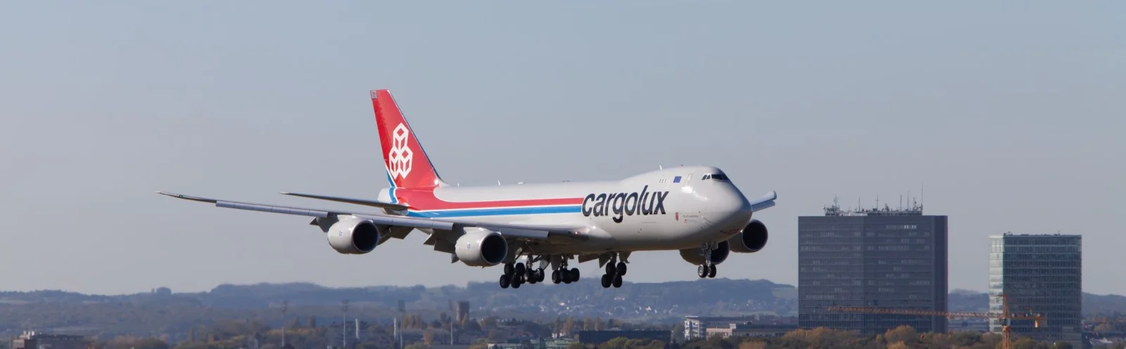 Cargolux 747-8F undergoes inspections after gear collapse
