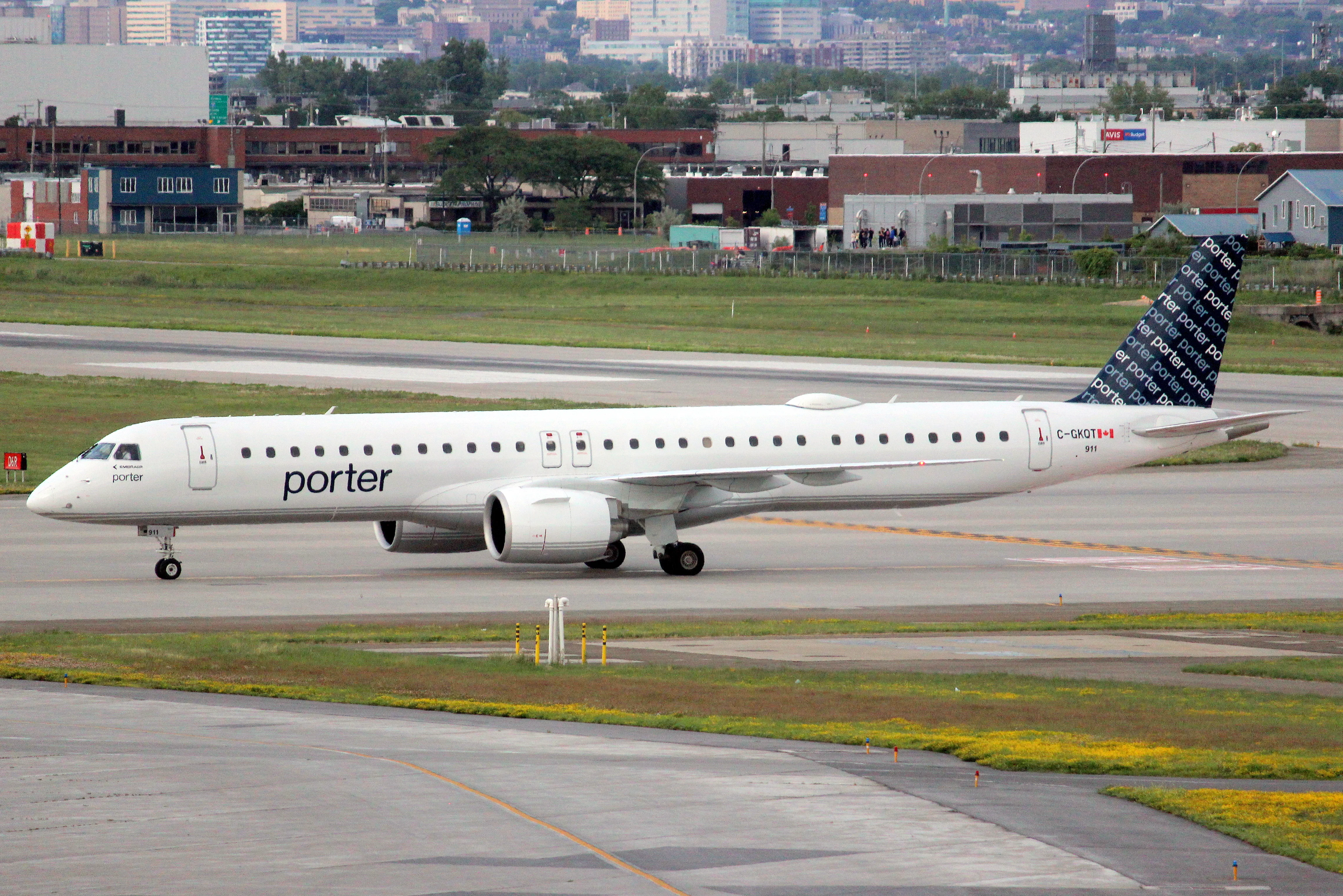 Aviation, Airline, Aircraft, Porter Airlines, Embraer, E195